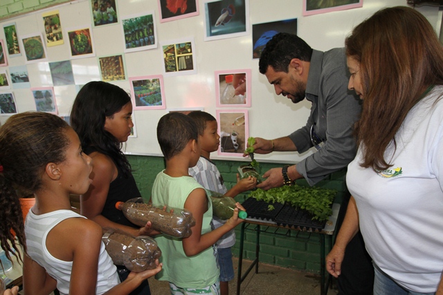 Governo Everaldo incentiva o Projeto Orta Urbana (Foto: Professor Mizael)